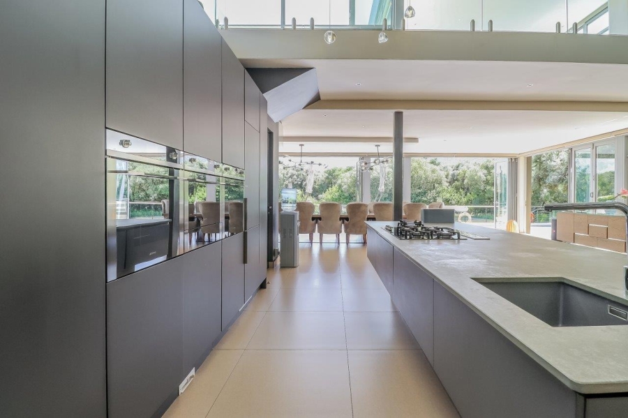 6 Bedroom Property for Sale in The Islands Estates North West